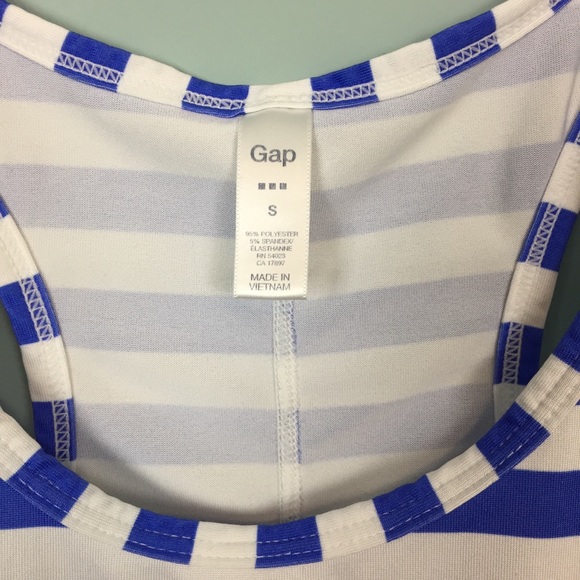 Gap Active Razorback Top - Picture 4 of 5
